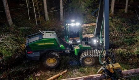 John Deere 1470H Wheeled Harvester 220 kW 295 hp
