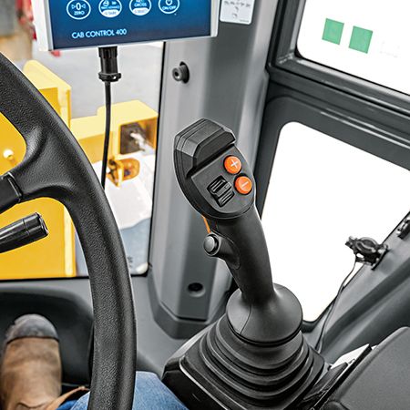 John Deere 644 X-Tier Mid-Size Wheel Loader 231 hp 41,571 lb Operating Weight
