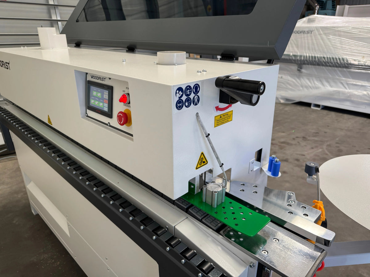 Woodfast EB560 Edgebander with Pre-milling