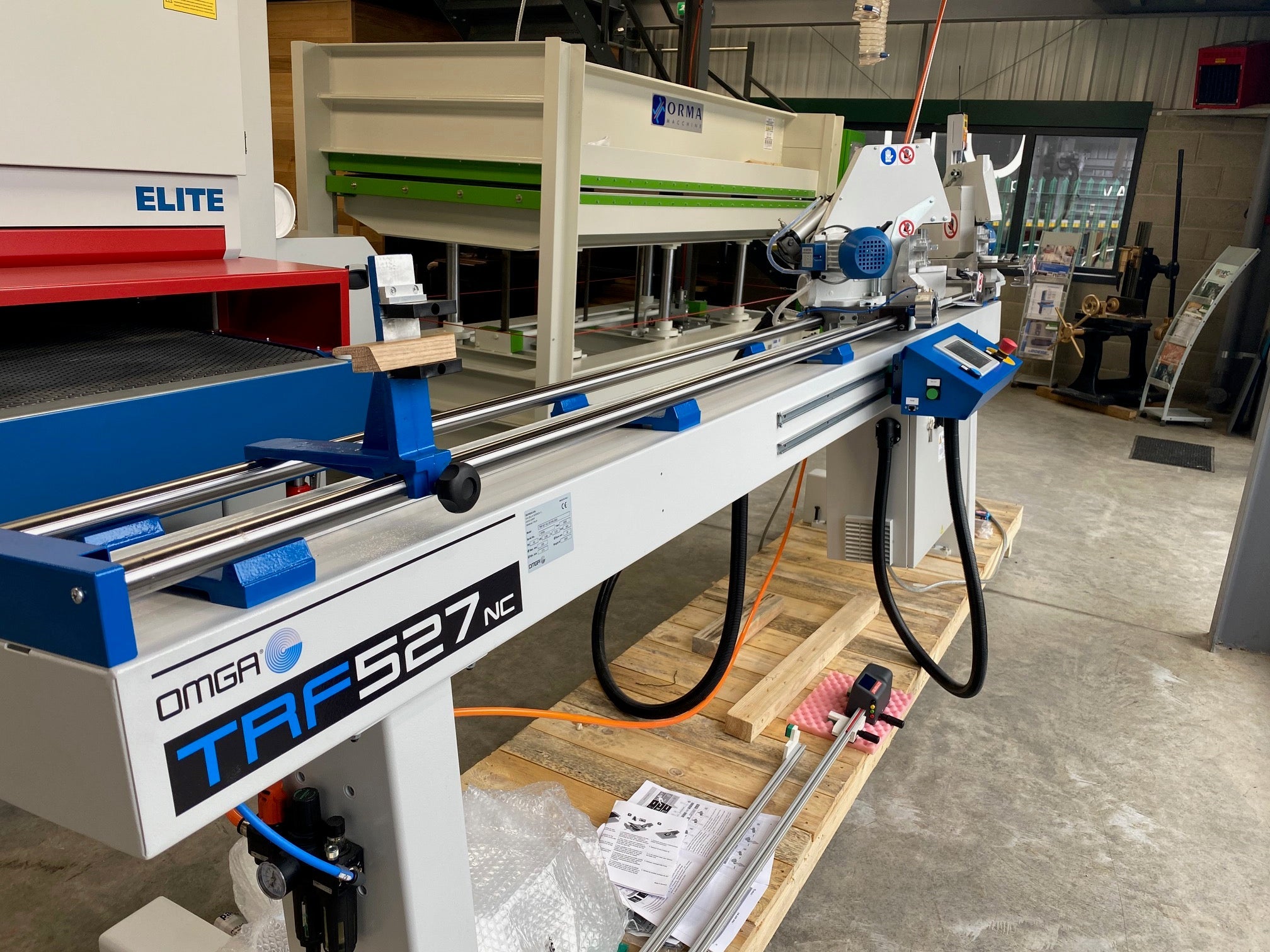 OMGA TRF Series Double Mitre Saw for Glazing Bead
