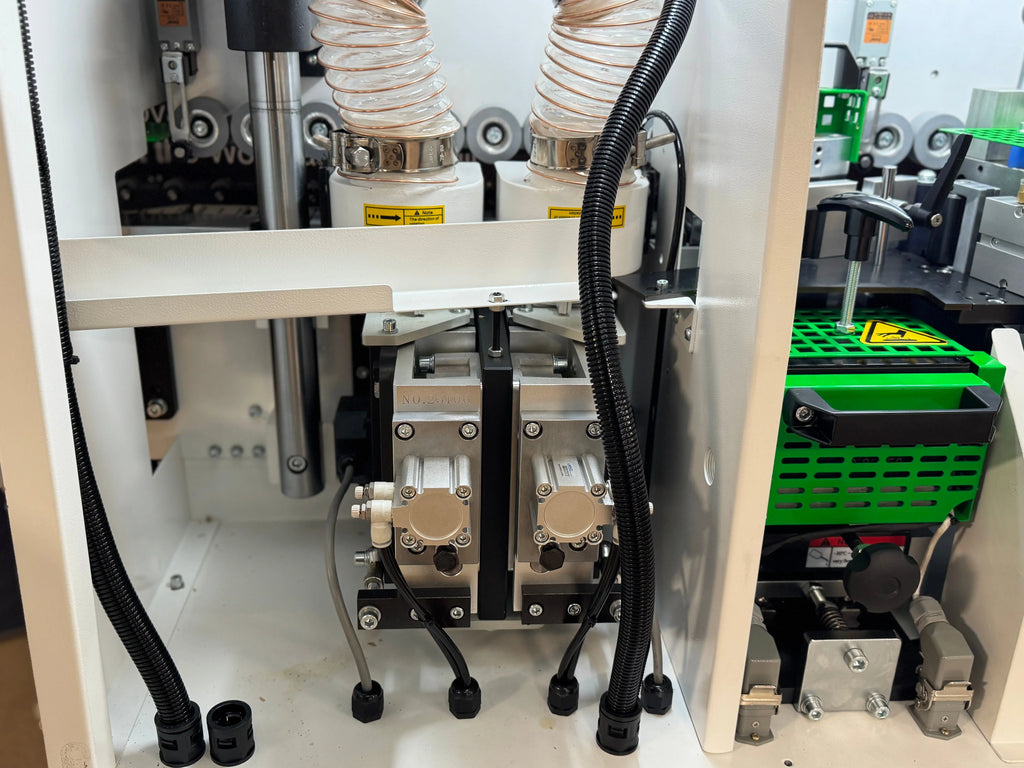 Woodfast EB560 Edgebander with Pre-milling