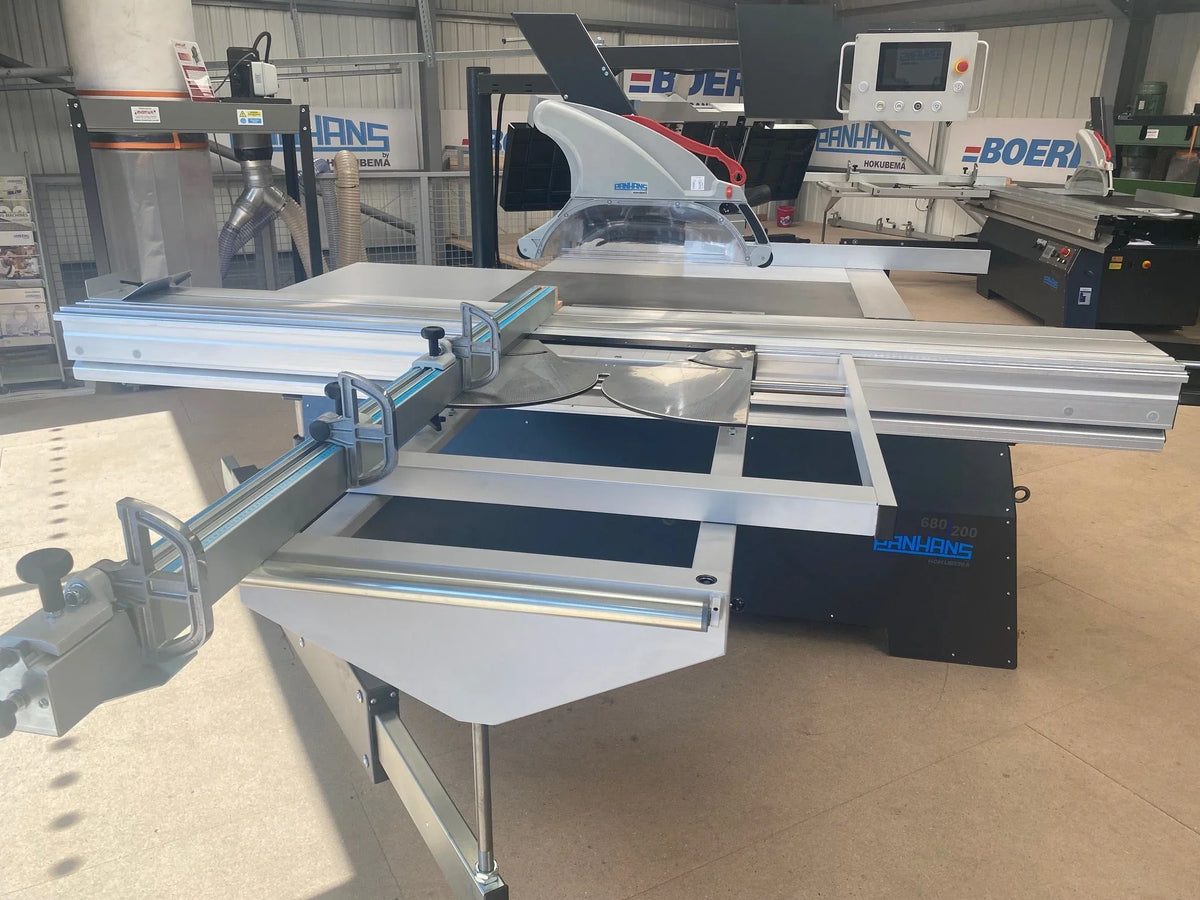 PANHANS 680/200 Auto Sliding Table Panel Saw