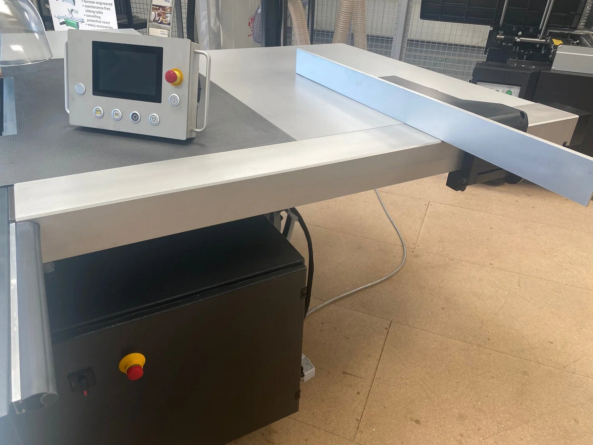PANHANS 680/200 Auto Sliding Table Panel Saw