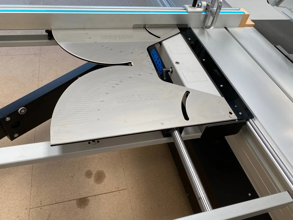 PANHANS 680/200 Auto Sliding Table Panel Saw
