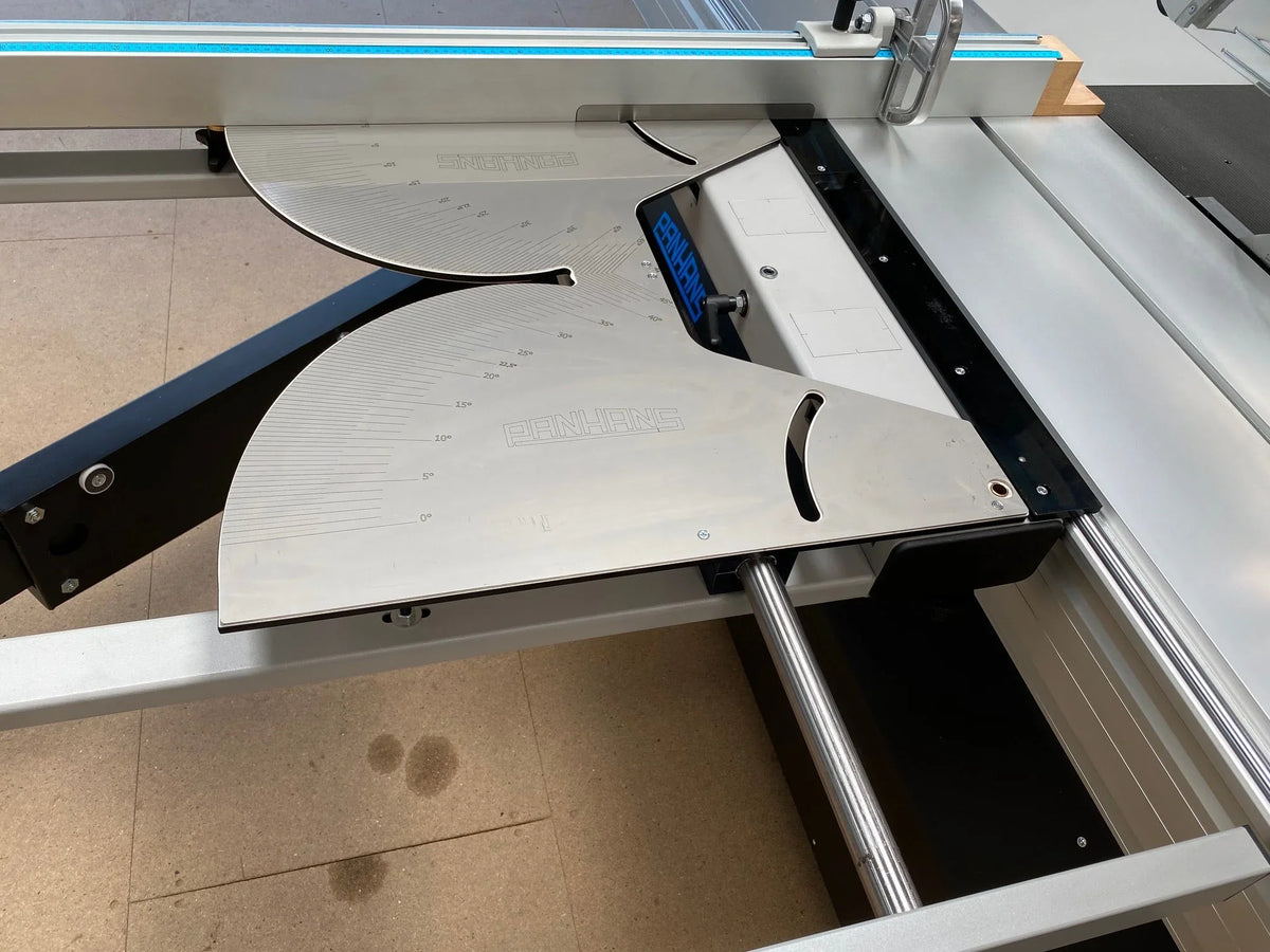 PANHANS 680/200 Auto Sliding Table Panel Saw