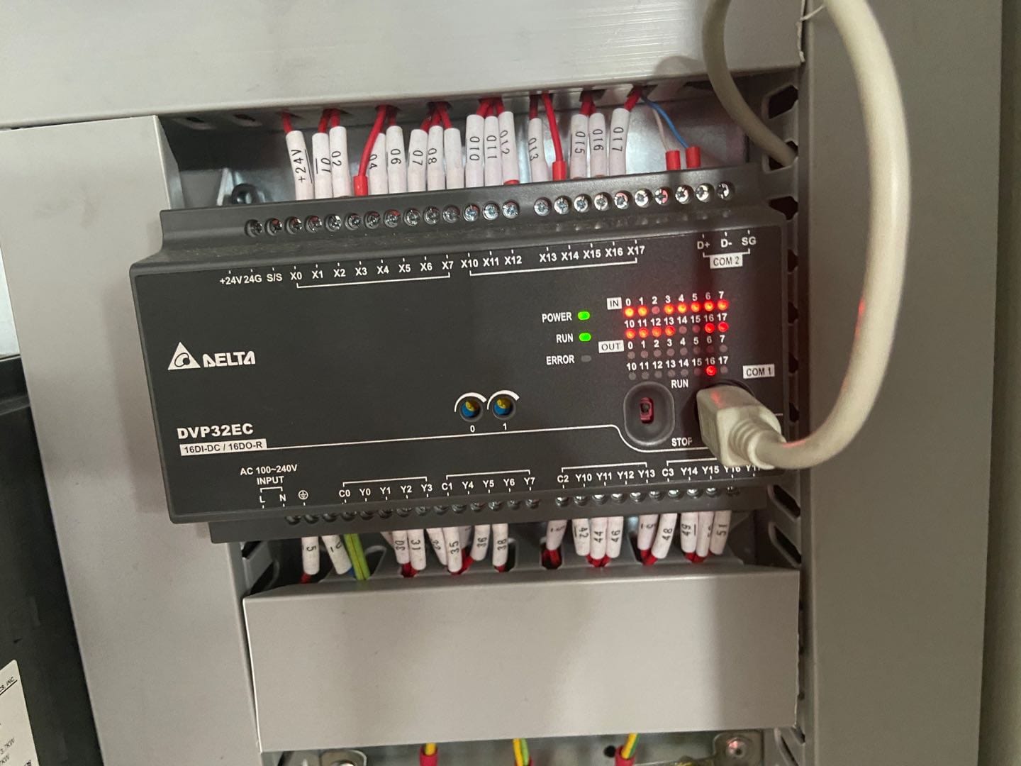 ToughCut PLATINUM 1300SBP 1300mm Single Wide Belt Sander with Platen