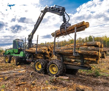 John Deere 1510G Forwarder 220 hp 15-Ton Load Capacity