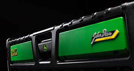 John Deere XUV865R Signature Edition Crossover Utility Vehicle 22.8 hp 2535 lb Weight